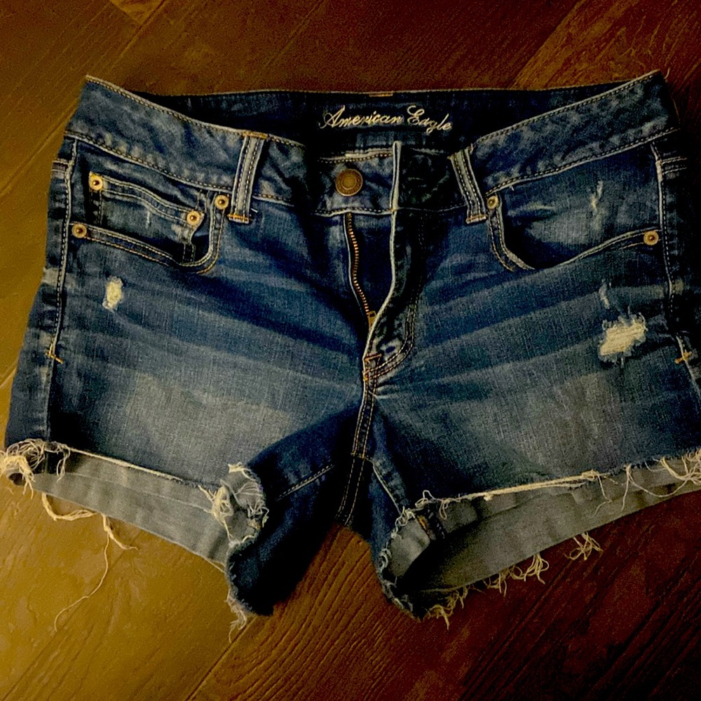 Super stretch American Eagle shorts , not gonna lie these were my fave shorts .
